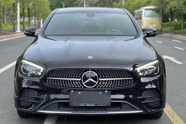 奔驰E级 2023款 改款 E 300 L 运动时尚型车身外观6005