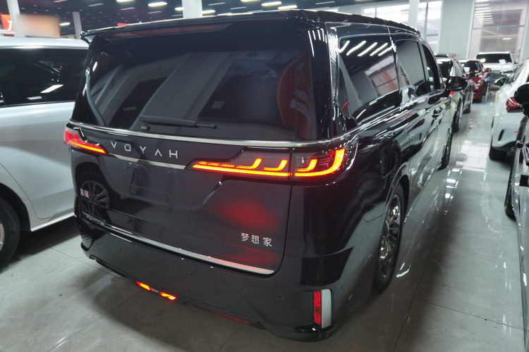 岚图汽车 岚图梦想家 2024款 PHEV 超长续航旗舰版车身外观6005