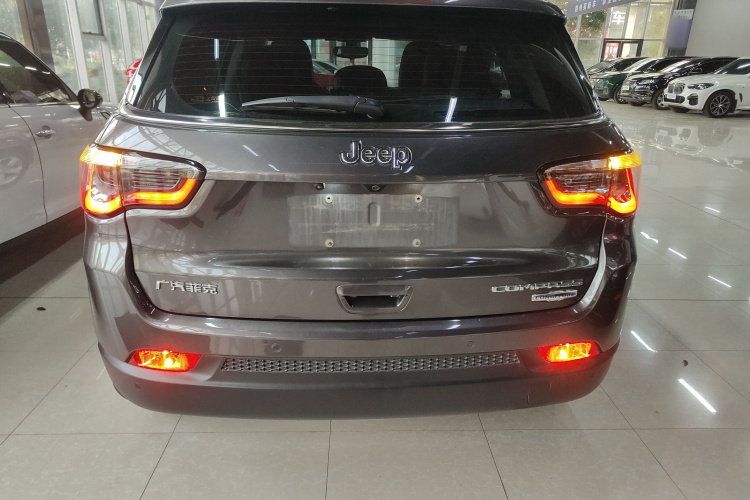 Jeep 指南者 2017款 200T 自动家享版车身外观6