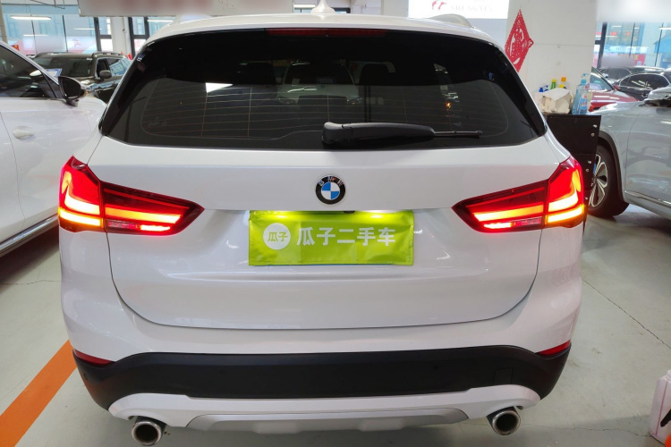 宝马X1 2022款 sDrive20Li 时尚型车身外观6