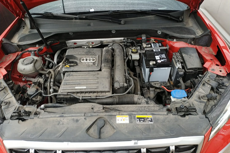 奥迪Q2L 2022款 35 TFSI 进取致雅型机舱底盘24