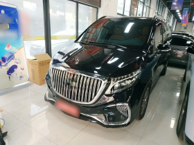奔驰V级 2022款 V 260 领航版