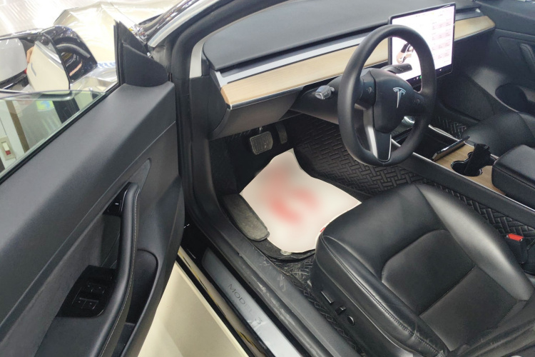 特斯拉 Model 3 2020款 标准续航后驱升级版中控内饰20