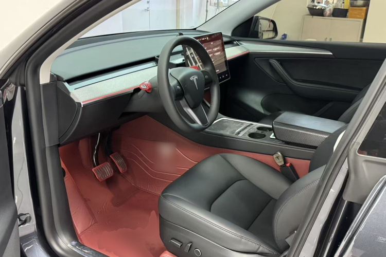 特斯拉 Model Y 2024款 后轮驱动版局部细节19