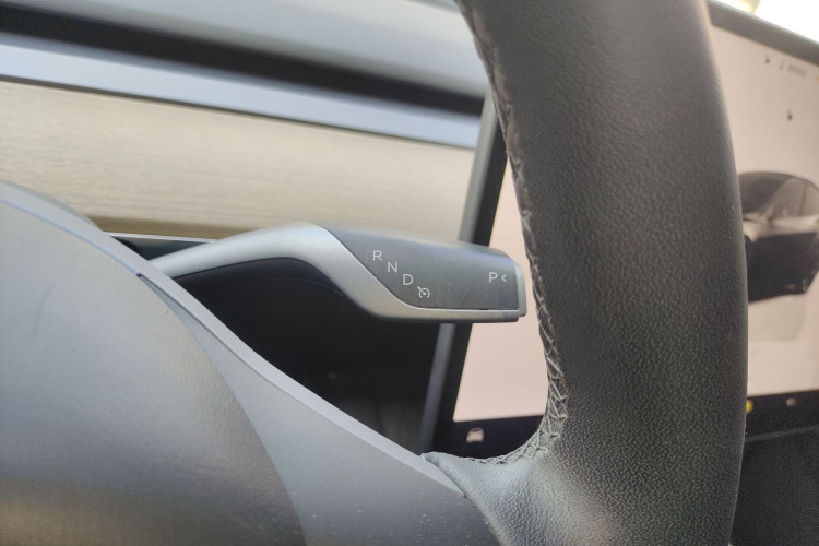 特斯拉 Model Y 2022款 长续航全轮驱动版局部细节18