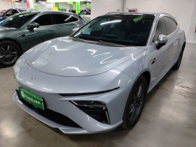 哪吒汽车 哪吒S猎装 2024款 增程300 标准版