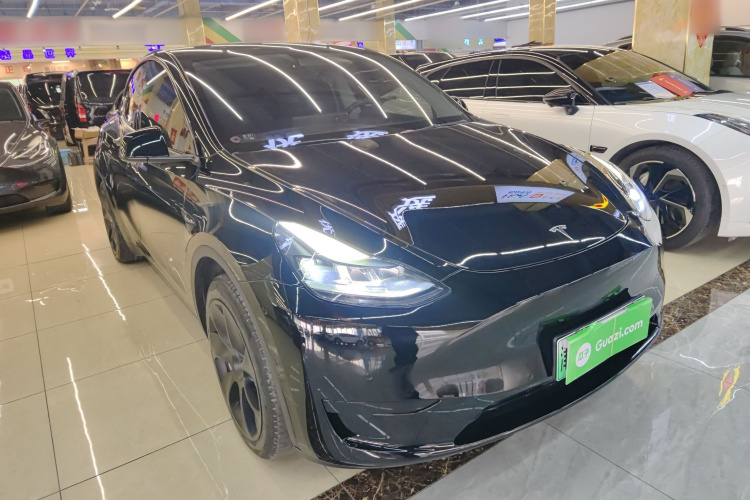 特斯拉 Model Y 2022款 改款 后轮驱动版车身外观3