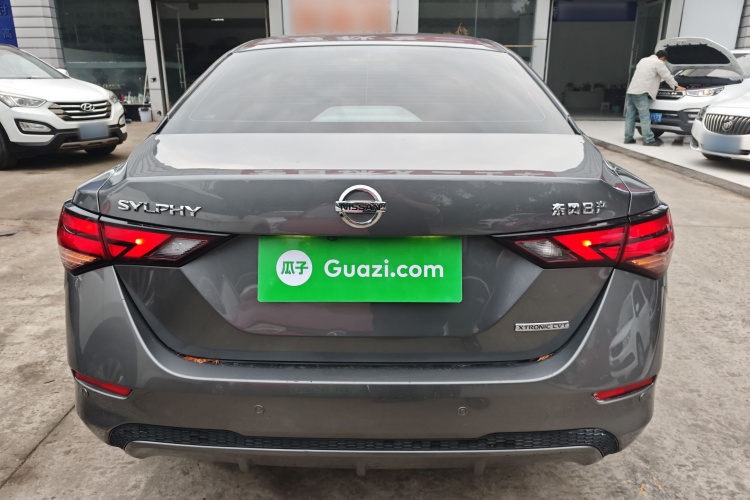 日产 轩逸 2020款 1.6L XL CVT悦享版车身外观6