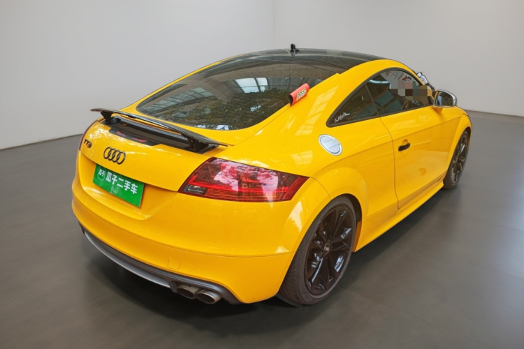 奥迪TTS 2013款 TTS Coupe 2.0TFSI quattro车身外观7