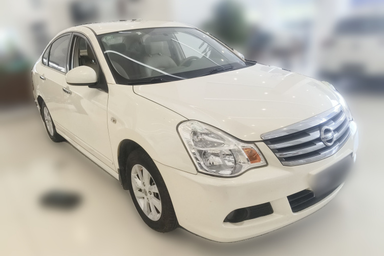 日产 轩逸 2018款 经典 1.6XE CVT舒适版车身外观3