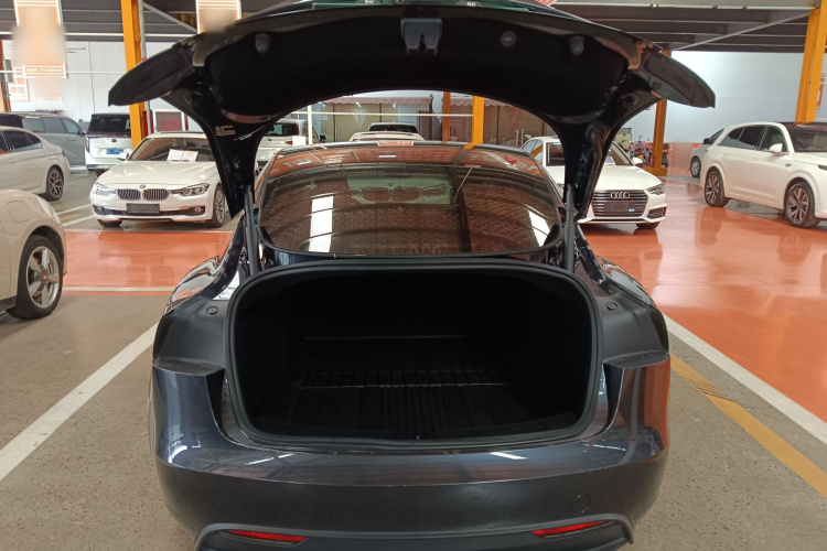 特斯拉 Model 3 2023款 后轮驱动版局部细节23