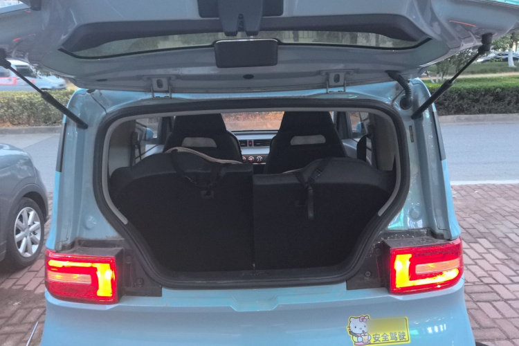 五菱汽车 宏光MINIEV 2020款 自在款 磷酸铁锂机舱底盘23