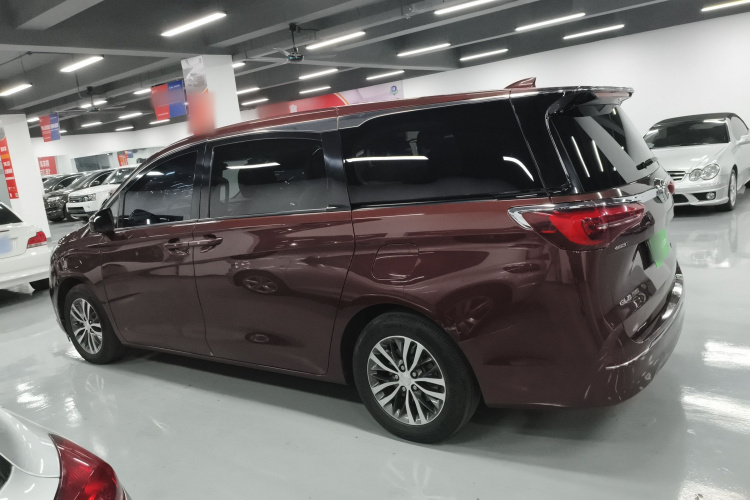 别克GL8 2022款 ES陆尊 653T 舒适型车身外观4