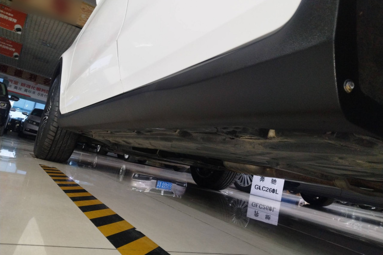 奔驰GLC 2019款 GLC 260 L 4MATIC 动感型局部细节9002