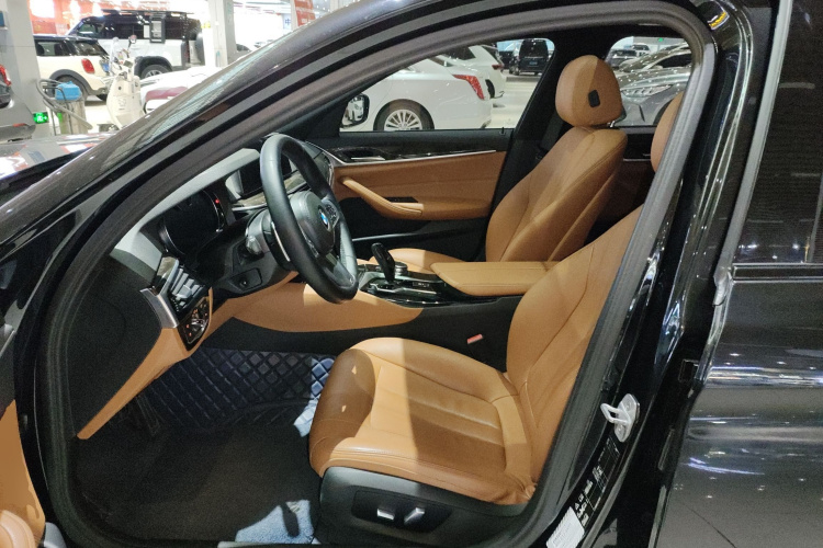宝马5系 2018款 530Li xDrive M运动套装局部细节19