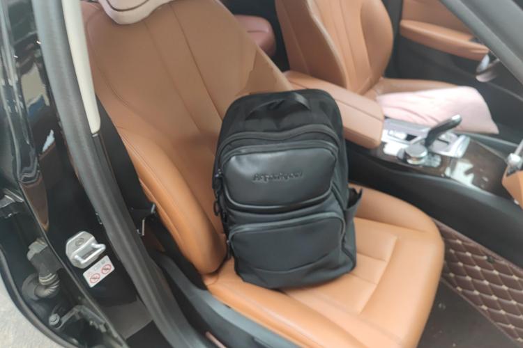 宝马5系 2018款 528Li 上市特别版局部细节41