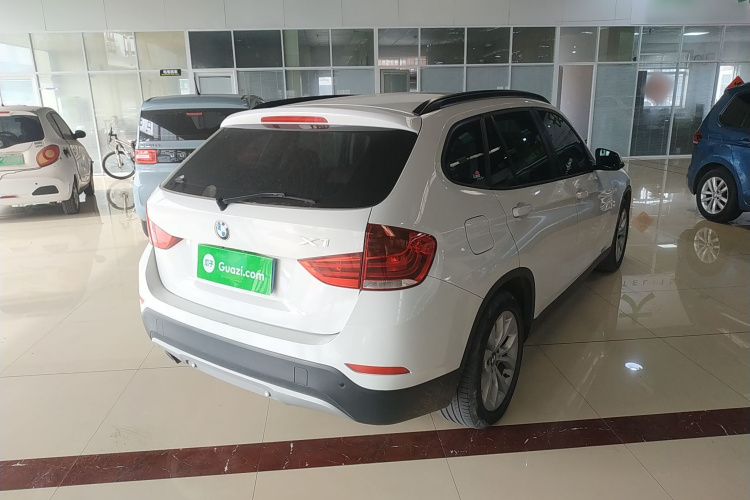 宝马X1 2013款 sDrive18i 时尚型车身外观6005