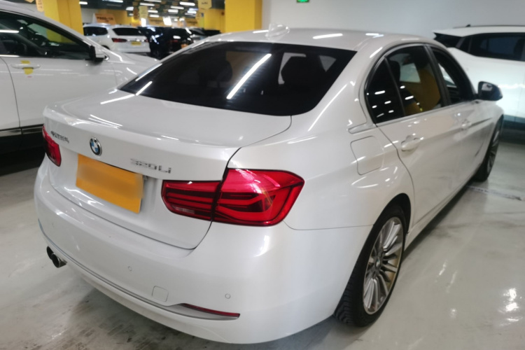 宝马3系 2019款 320Li 时尚型车身外观7