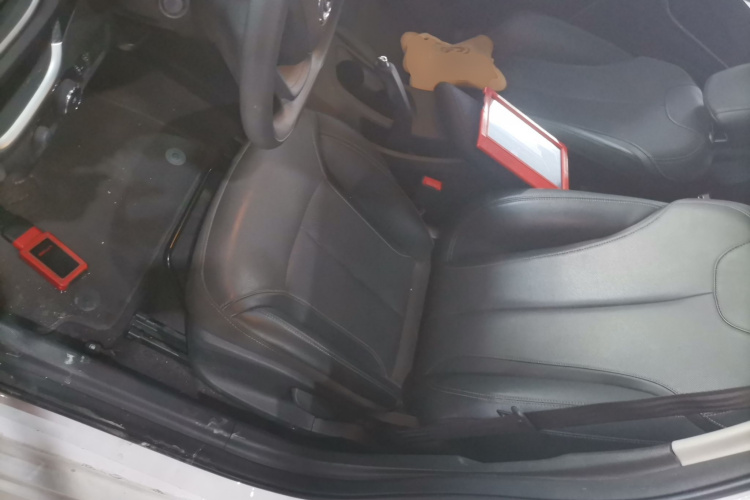 别克 英朗 2021款 1.3T 自动轻混动精英型中控内饰19