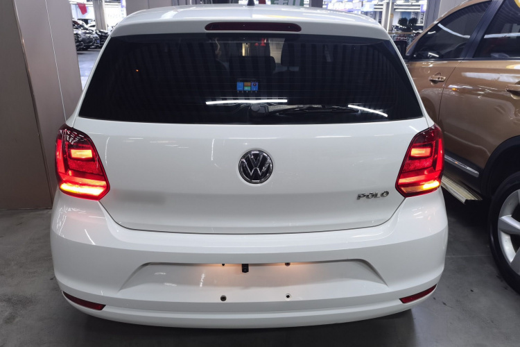 大众 Polo 2016款 1.4L 自动风尚型车身外观6