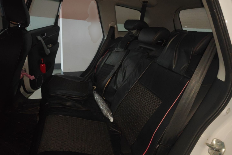 哈弗H6 2017款 红标 运动版 1.5T 手动两驱精英型中控内饰21