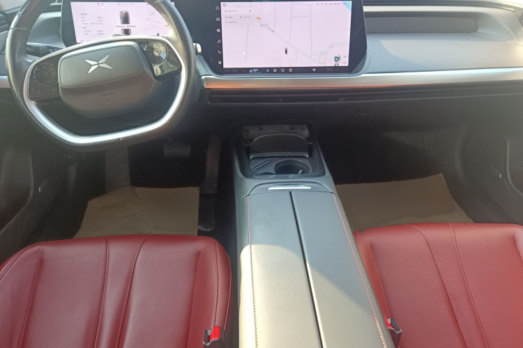 小鹏P7 2020款 670E中控内饰12