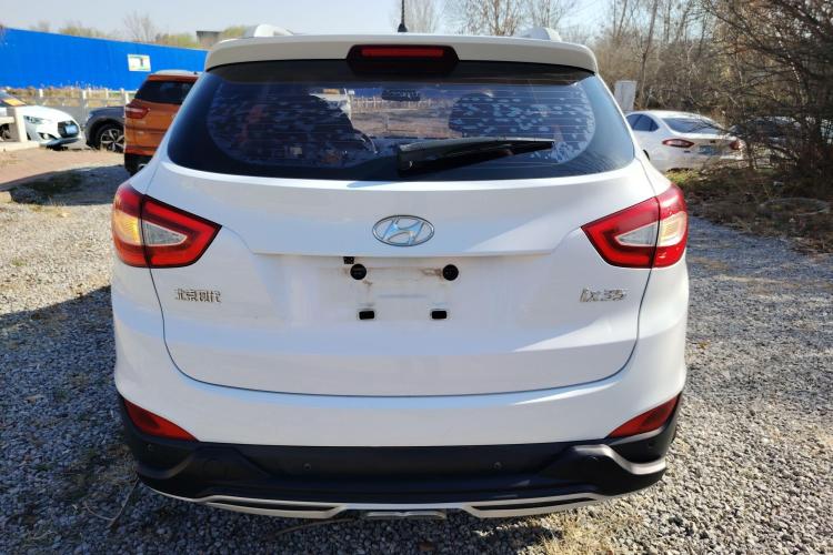 北京现代ix35 2015款 2.0L 自动两驱智能型 国IV车身外观6