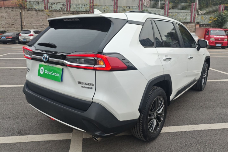 丰田 威兰达 2023款 双擎 2.5L E-CVT四驱尊贵版车身外观6003