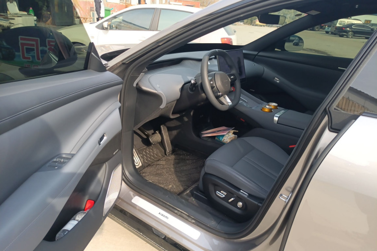 小米汽车 小米YU7 2025款 超长续航后驱版中控内饰20