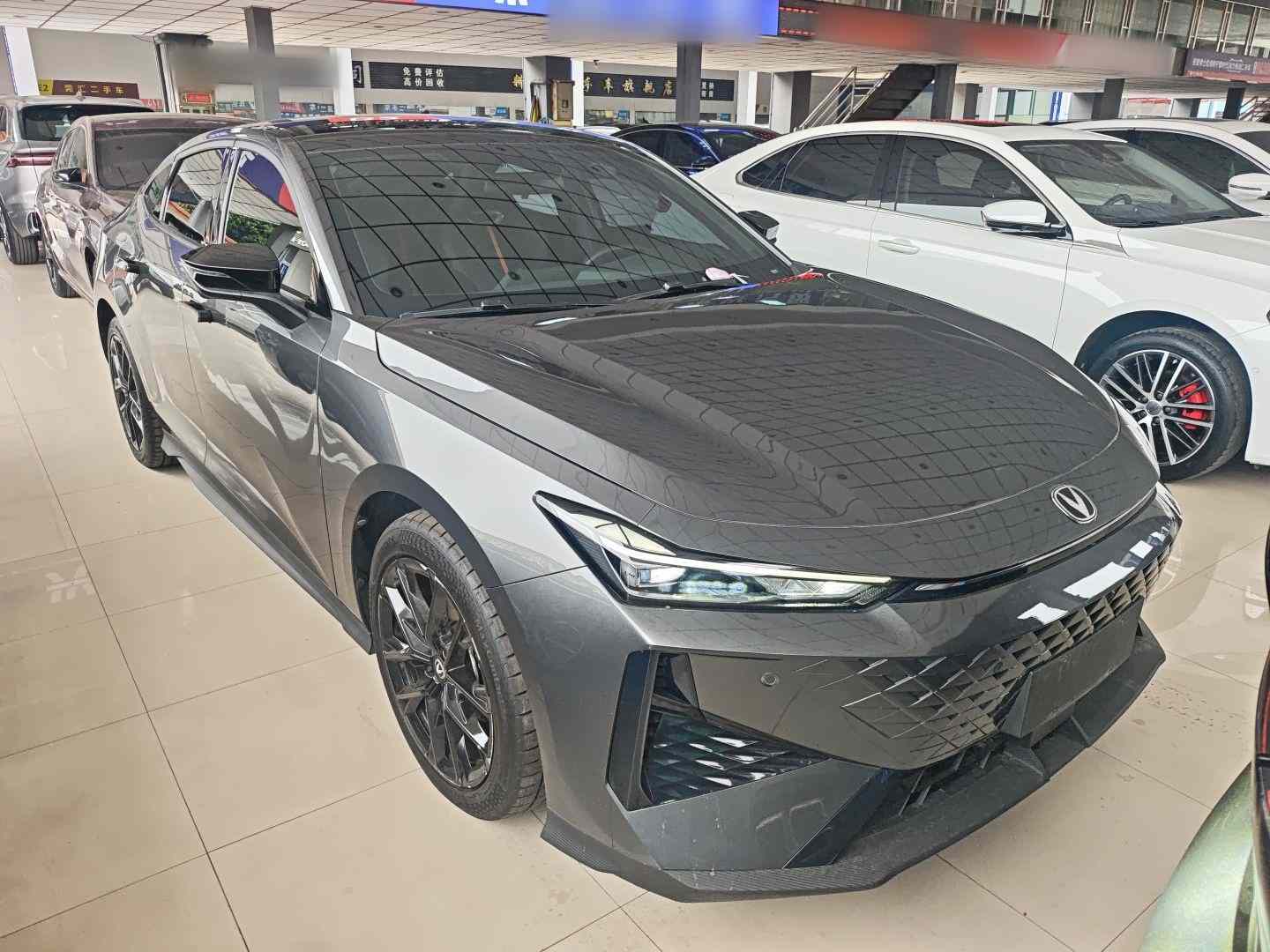 长安UNI-V 2024款 1.5T 尊贵型(5)