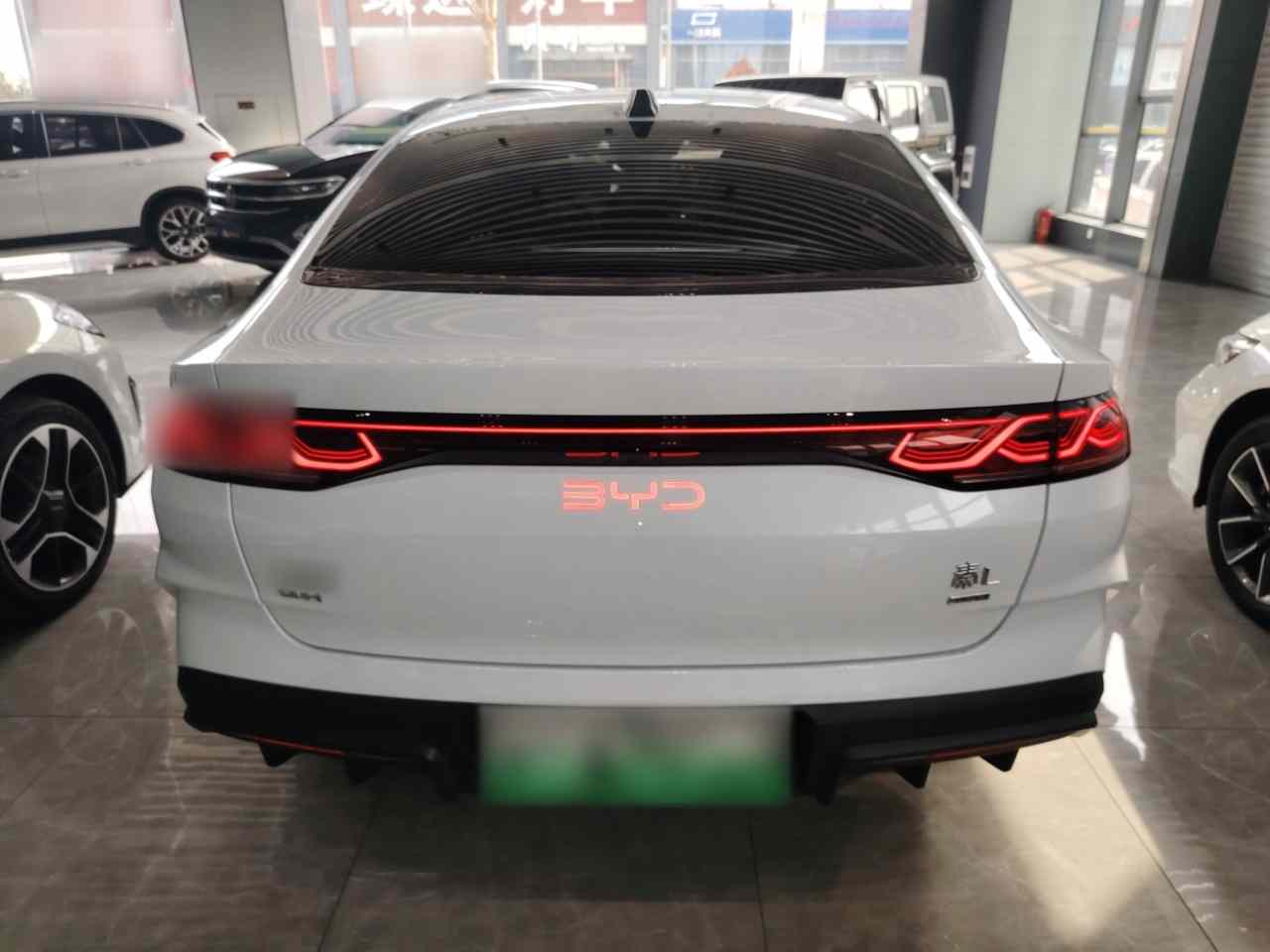 比亚迪 秦L 2025款 DM-i 智驾版 80KM领先型(4)