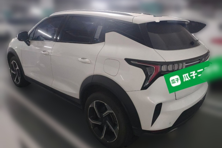 领克06 EM-P 2022款 PHEV 84KM续航版 Pro车身外观5