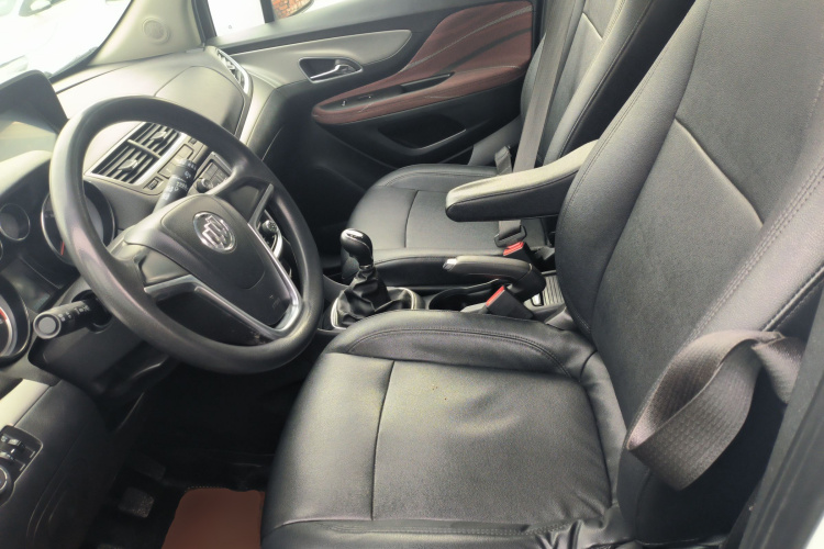 别克 昂科拉 2015款 1.4T 手动两驱都市进取型中控内饰19