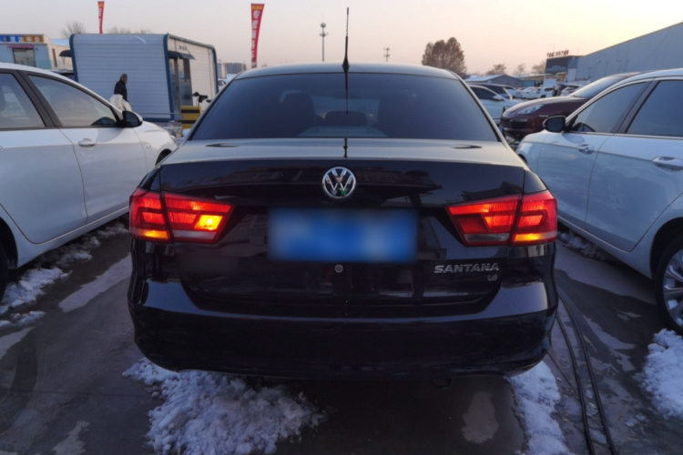 大众 桑塔纳 2015款 1.6L 自动舒适版车身外观6