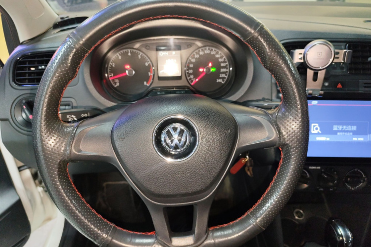 大众 Polo 2016款 1.4L 自动风尚型局部细节13