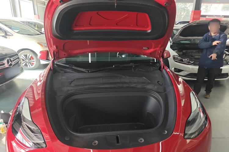 特斯拉 Model Y 2021款 长续航全轮驱动版局部细节24