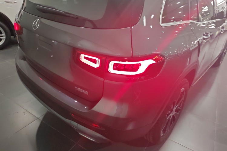 奔驰GLB 2022款 改款 GLB 200 时尚型车身外观6006