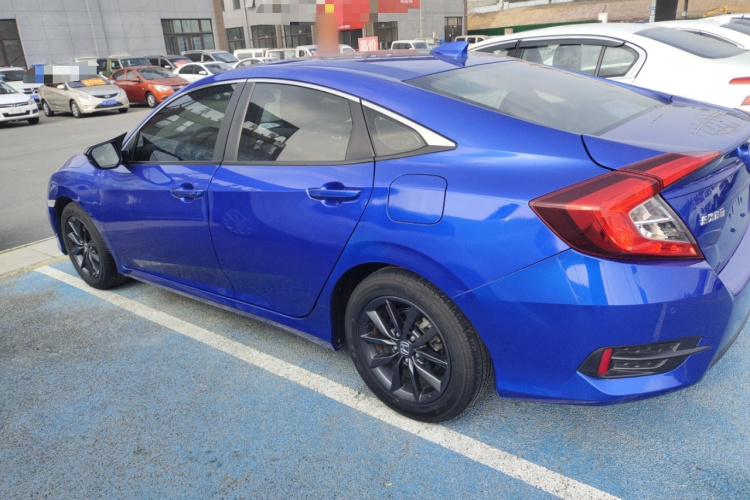 本田 思域 2019款 220TURBO CVT劲动版 国VI车身外观4