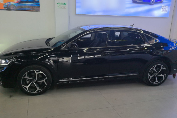 大众 帕萨特 2023款 改款 330TSI 星空精英版车身外观4