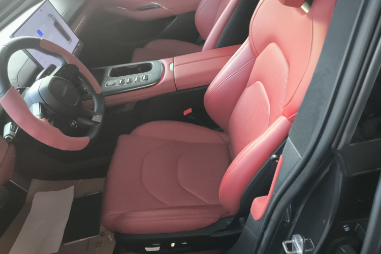 小米汽车 小米SU7 2024款 四驱超长续航高阶智驾Max版局部细节19