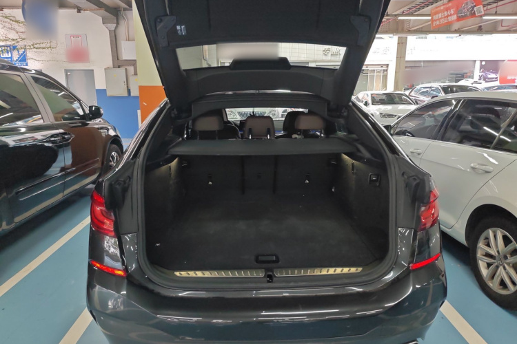 宝马6系GT 2022款 630i M运动大旅行家版机舱底盘23