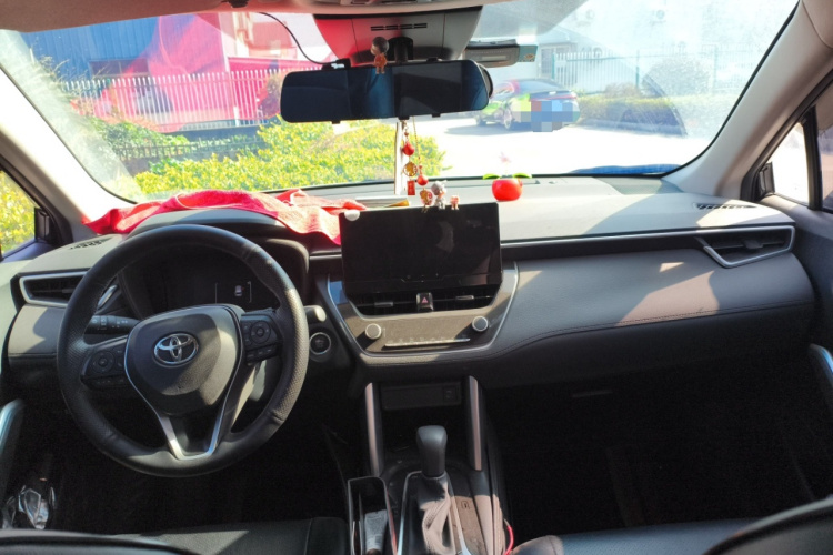 丰田 锋兰达 2023款 2.0L CVT领先版中控内饰12