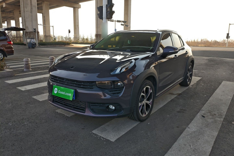 领克02 2021款 1.5TD DCT两驱耀Plus车身外观4