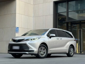 丰田 赛那SIENNA 2021款 2.5L混动 尊贵版