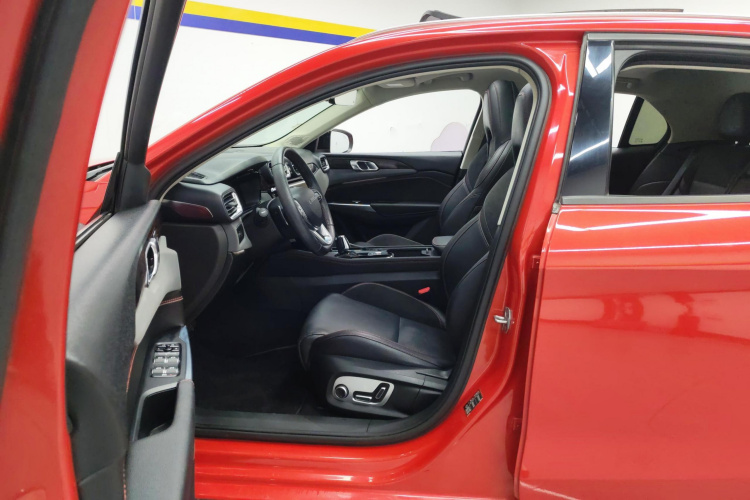 领克02 2019款 1.5T DCT两驱劲Pro版 国VI中控内饰19