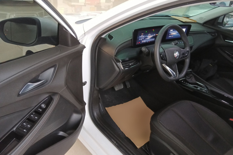 别克 威朗 2023款 Pro 乐享版中控内饰20