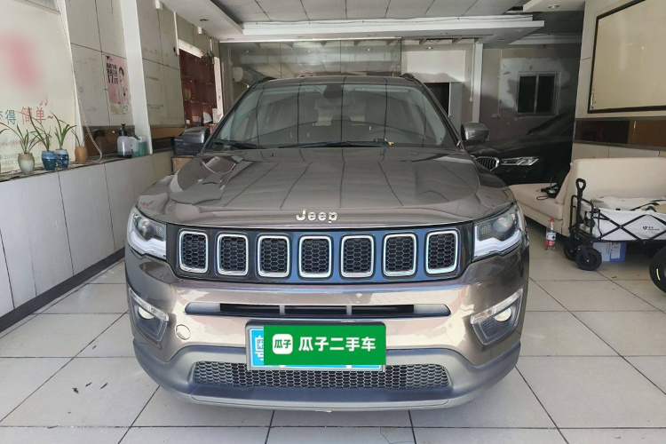 Jeep 指南者 2020款 220T 自动领先版车身外观6001