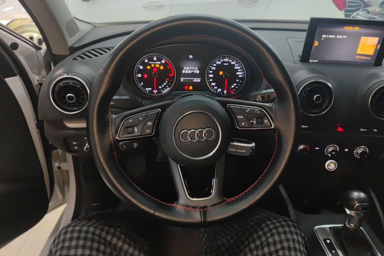 奥迪A3 2020款 改款 Limousine 35 TFSI 进取型 国VI局部细节13