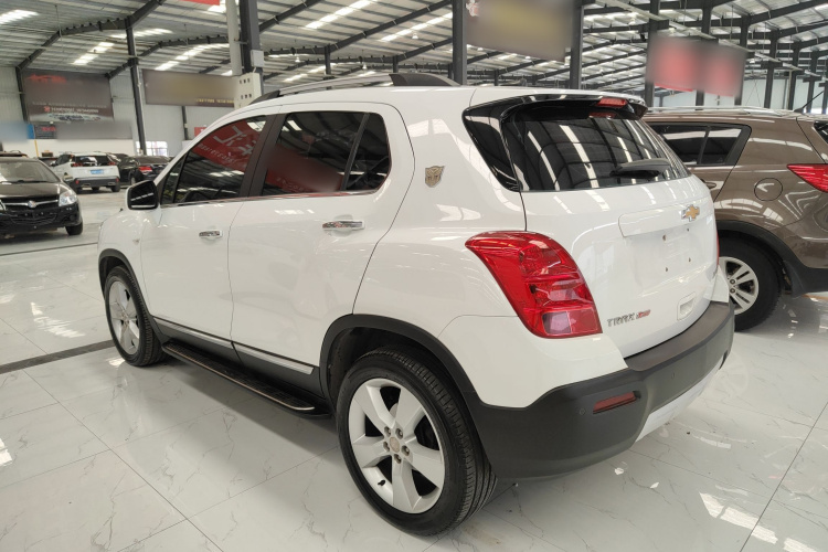 雪佛兰 创酷 2014款 1.4T 自动四驱旗舰型车身外观4