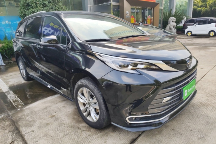 丰田 赛那SIENNA 2021款 2.5L混动 铂金版车身外观6002